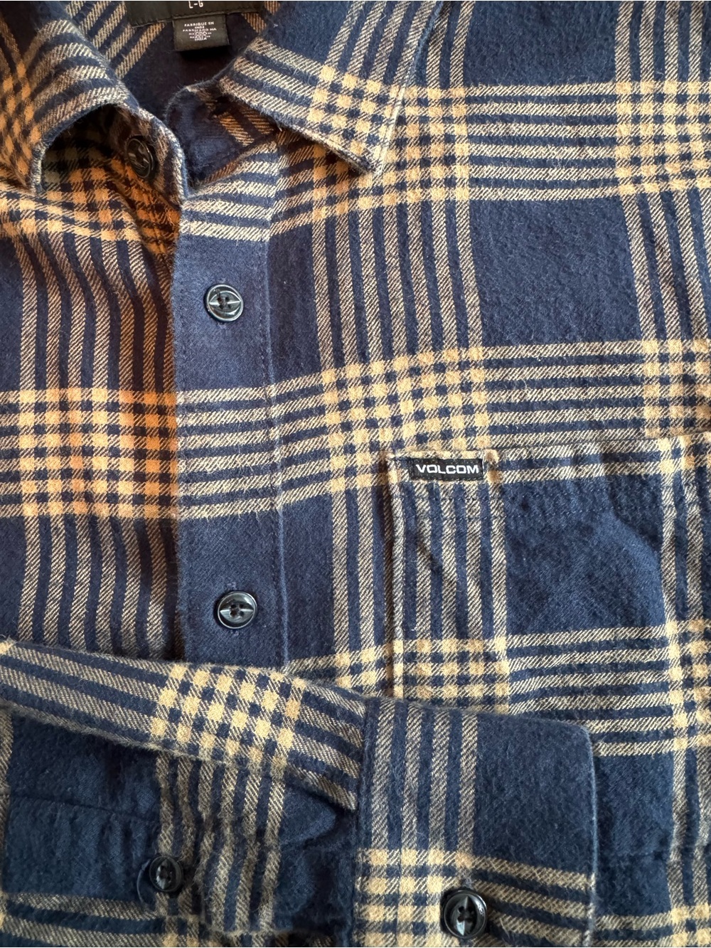 Volcom Navy and Cream Plaid Flannel Shirt - 100% Cotton - Picture 3 of 4
